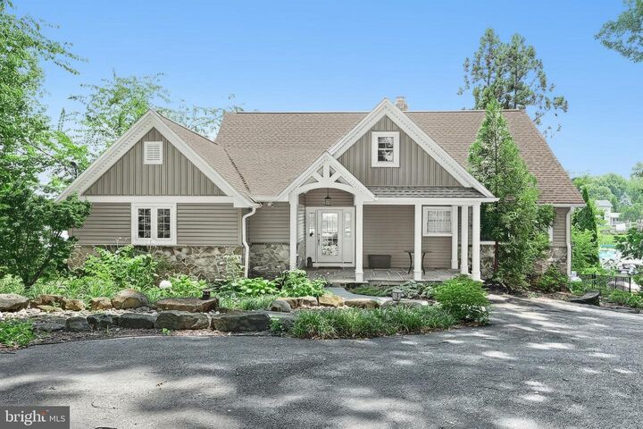 Property Photo: 234 Lake Meade Drive PA 17316