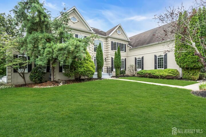 Property Photo:  13 Stonegate Drive  NJ 08831 