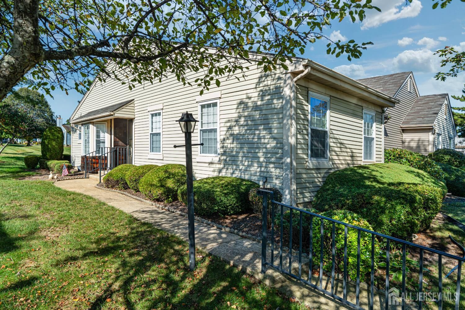 Property Photo:  10 Martin Van Buren Drive B  NJ 08831 