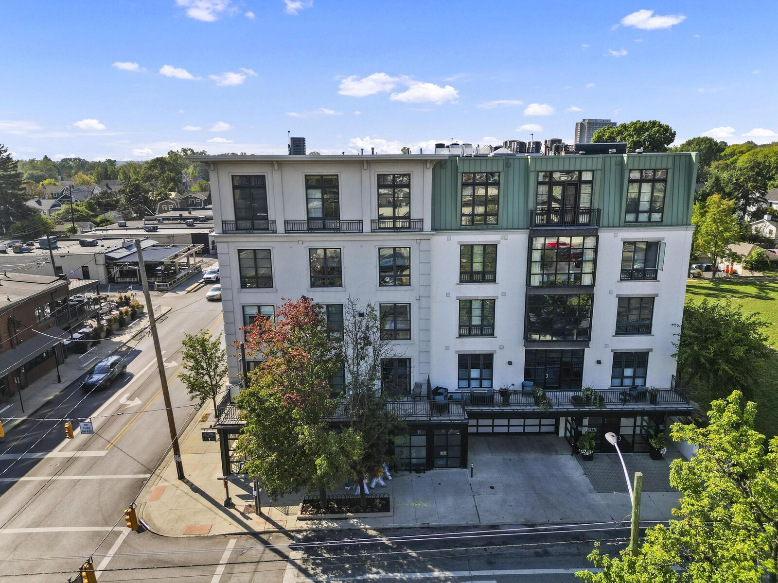 Property Photo: 1475 W 3rd Avenue OH 43212