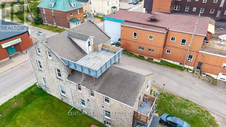 Property Photo:  156 Mackay Street  ON K8A 1B9 