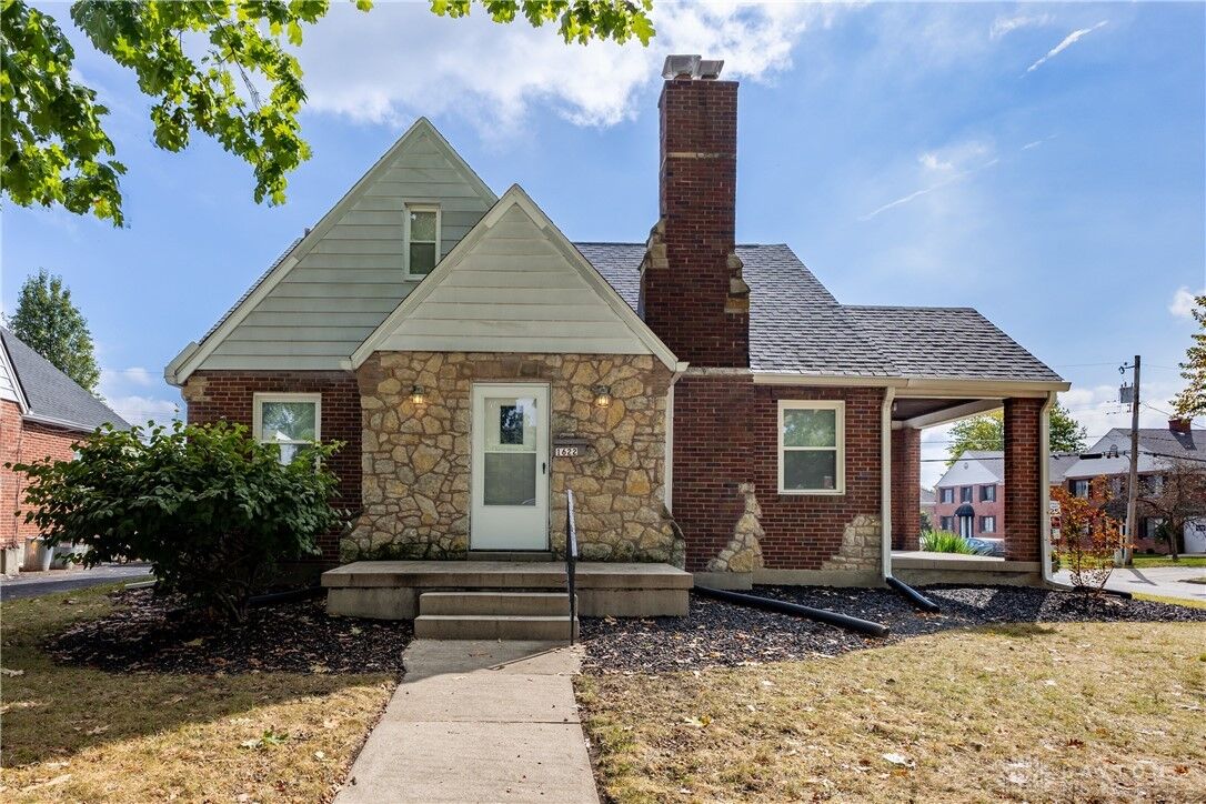 Property Photo: 1622 Shroyer Road OH 45419