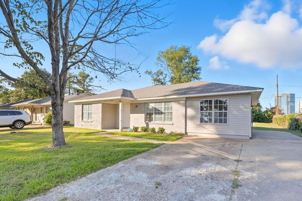 Property Photo:  1606 Goodwin Avenue  AR 72301 