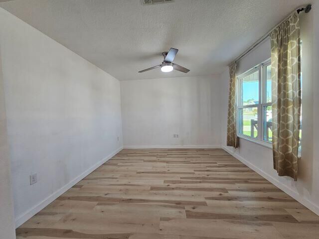 Property Photo:  931 Merganser Way  FL 32539 
