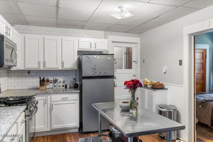 Property Photo: 10 Magnolia Terrace NY 12209