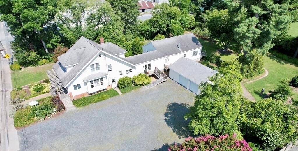 Property Photo: 141 Market St VA 23417