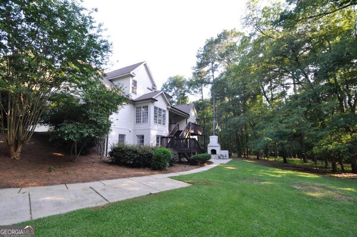 Property Photo:  1070 Lexington Court  GA 30621