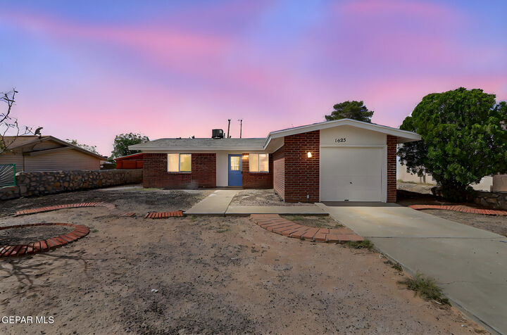 Property Photo: 1625 Phil Gibbs Drive TX 79936
