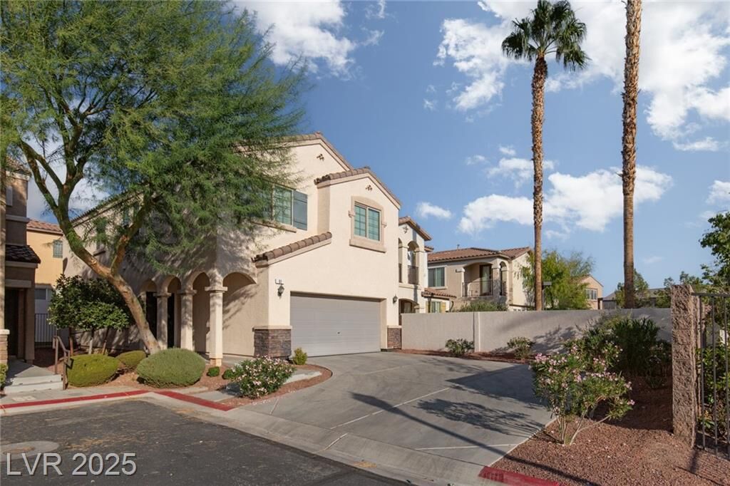 Property Photo: 61 Jasmine Point Street NV 89074