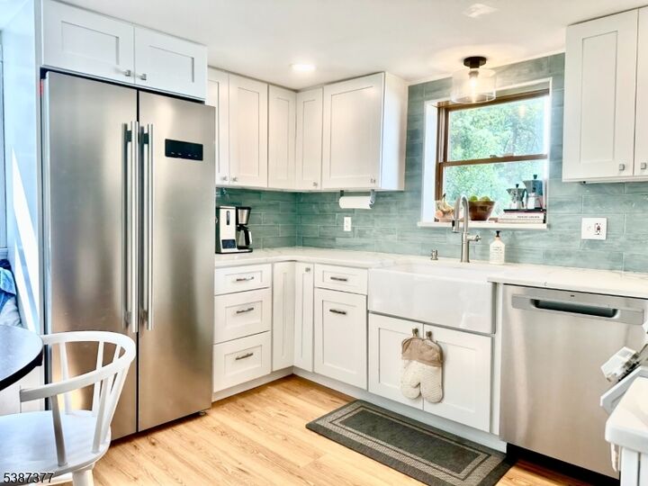 Property Photo:  734 Rahway Ave  NJ 07090 