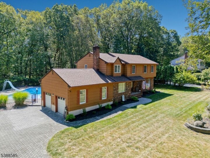 Property Photo:  88 Manor Dr  NJ 07446 