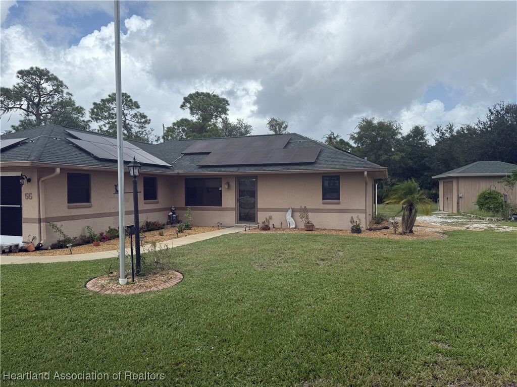 Property Photo: 55 Lake Side Trail FL 33852
