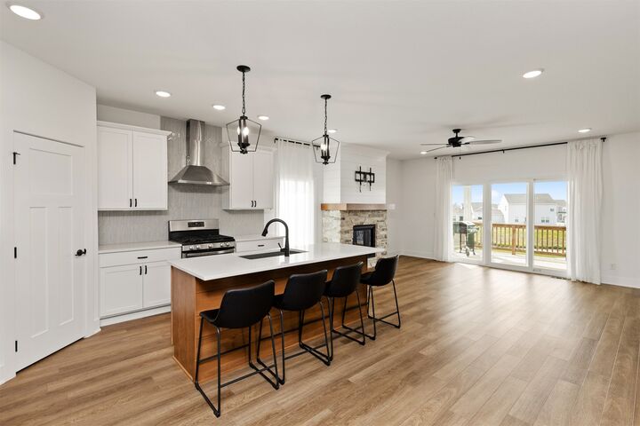 Property Photo:  1045 Spruce Street  IA 50263 