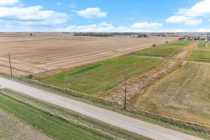 Property Photo:  454 500th Avenue  IA 50244 