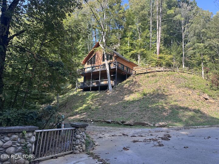 Property Photo:  866 Cabin Creek Way  TN 37862 