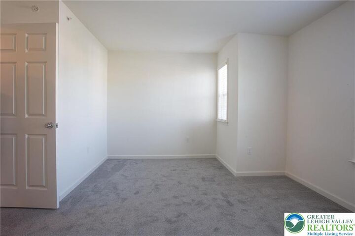 Property Photo:  885 Iron Lane  PA 18040 