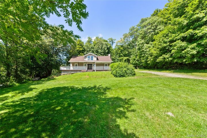 35 Honeymoon Lane  Lagrangeville NY 12603 photo