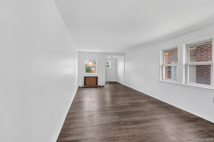 Property Photo:  3088 Mullan Place  NY 10465 
