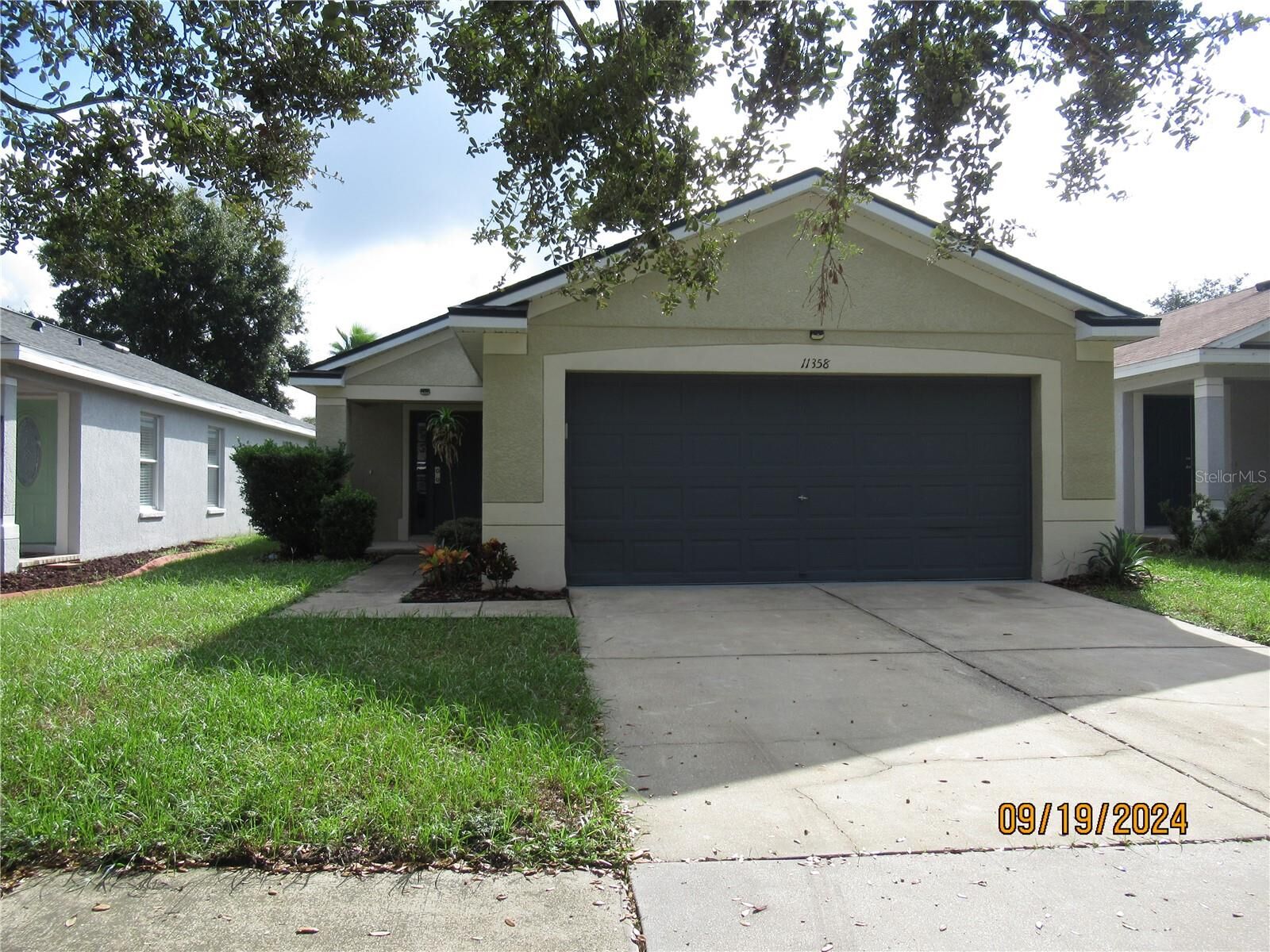 Property Photo: 11358 Cocoa Beach Drive FL 33569