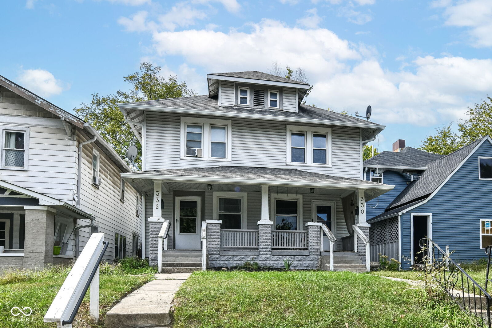 Property Photo:  330 S Emerson Avenue  IN 46219 