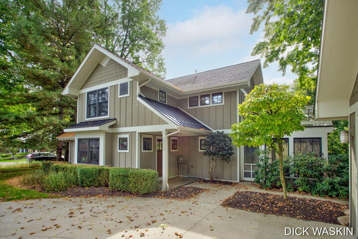 Property Photo:  3056 Lakeside Drive  MI 49406 