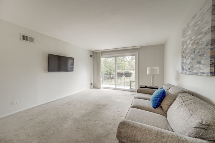 Property Photo:  1140 64th Street 6  IL 60525 