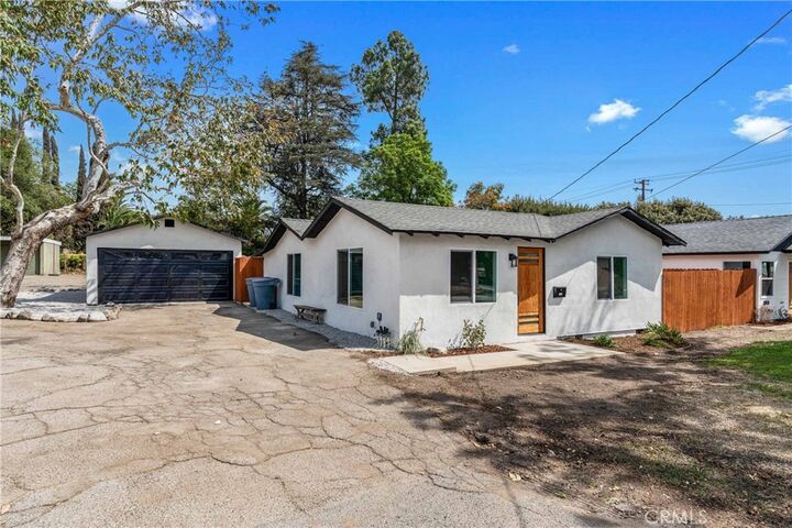 Property Photo:  260 Olive Street  CA 91711 