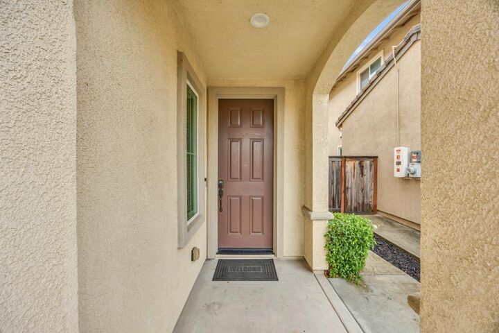 Property Photo:  1437 Cummings Way  CA 95630 