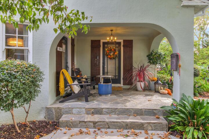 Property Photo:  931 41st Street  CA 95819 