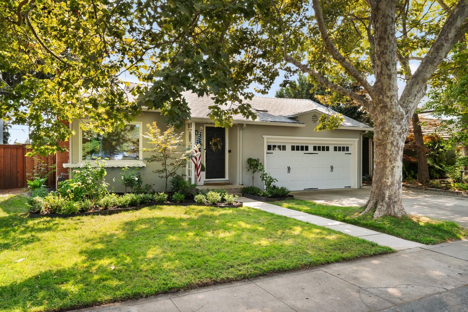Property Photo:  3085 17th Street  CA 95818 