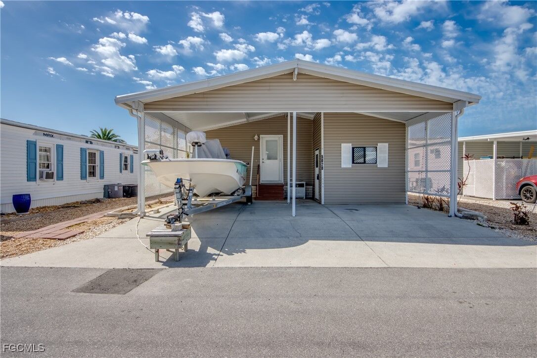 Property Photo: 5020 Gulfgate Lane FL 33956