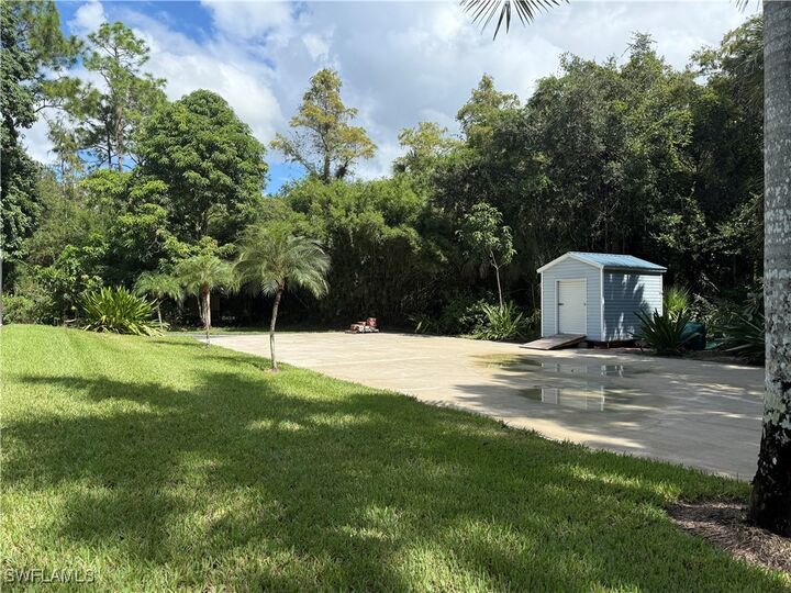 Property Photo:  410 6th Street NE  FL 34120 