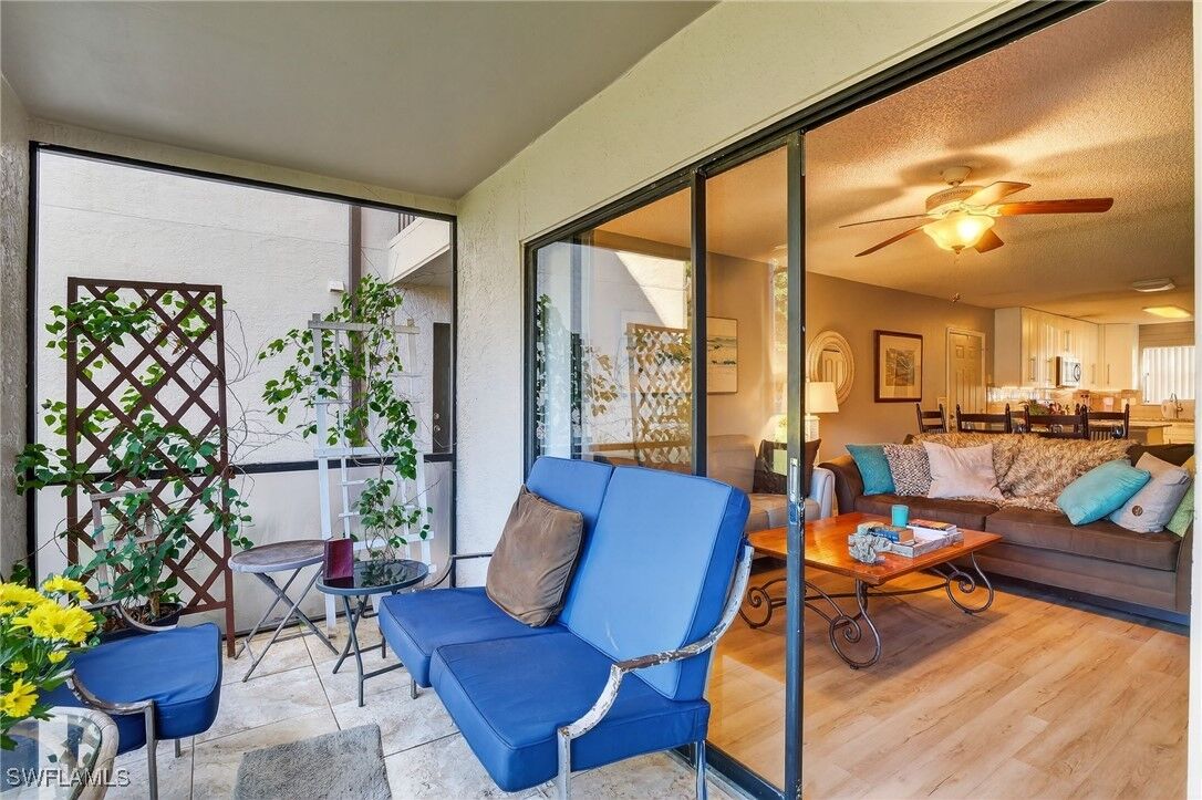 Property Photo:  2142 Arbour Walk Circle 2616  FL 34109 