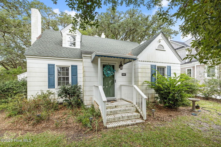 Property Photo:  2205 Front Street  NC 28516 