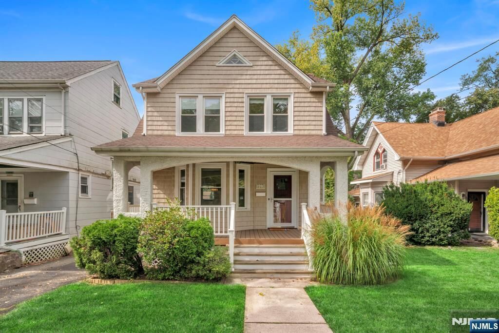 Property Photo:  460 River Road  NJ 07603 