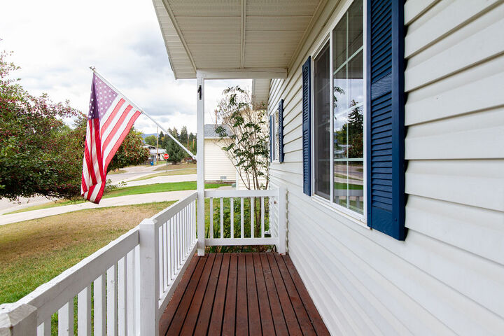 Property Photo:  6 Weber Avenue  MT 59860 