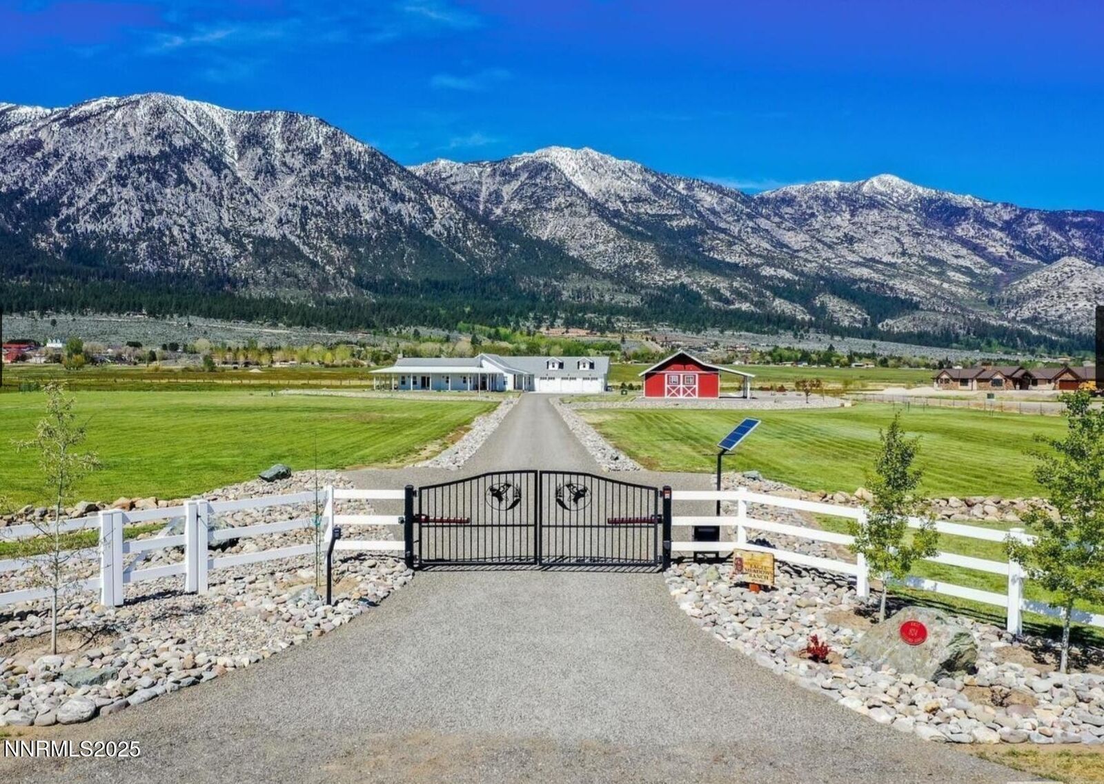 Property Photo: 824 Eagle Meadows Lane NV 89460