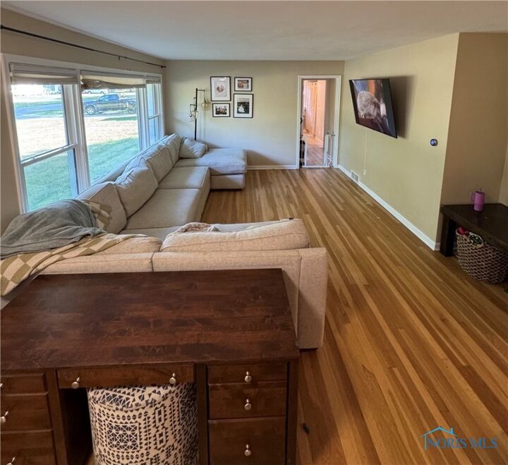 Property Photo:  1011 Stall Drive  OH 45840 