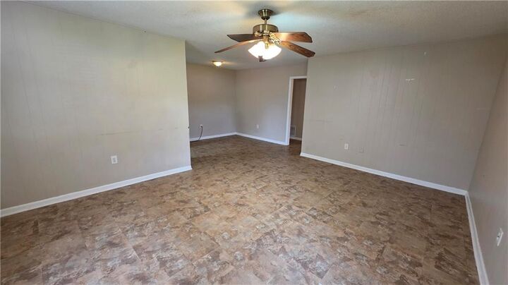 Property Photo: 110 (A & B) Lambda Street LA 70037