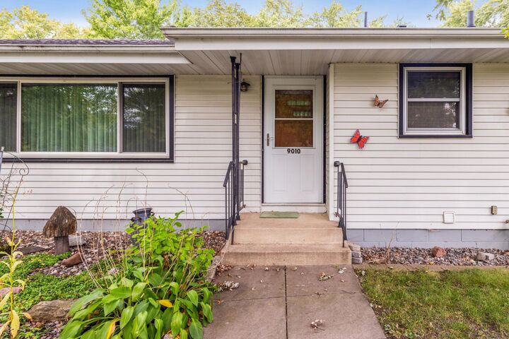 Property Photo: 9010 61 1/2 Avenue N MN 55428
