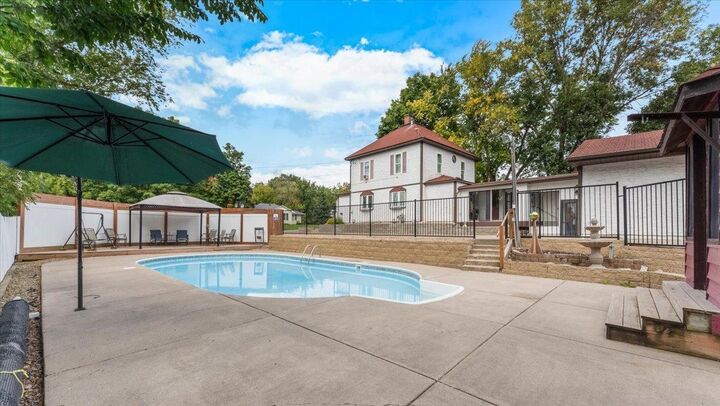 Property Photo: 304 Main Street S MN 55376