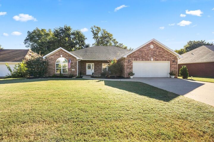 325 Bluff Drive  Lowell AR 72745 photo