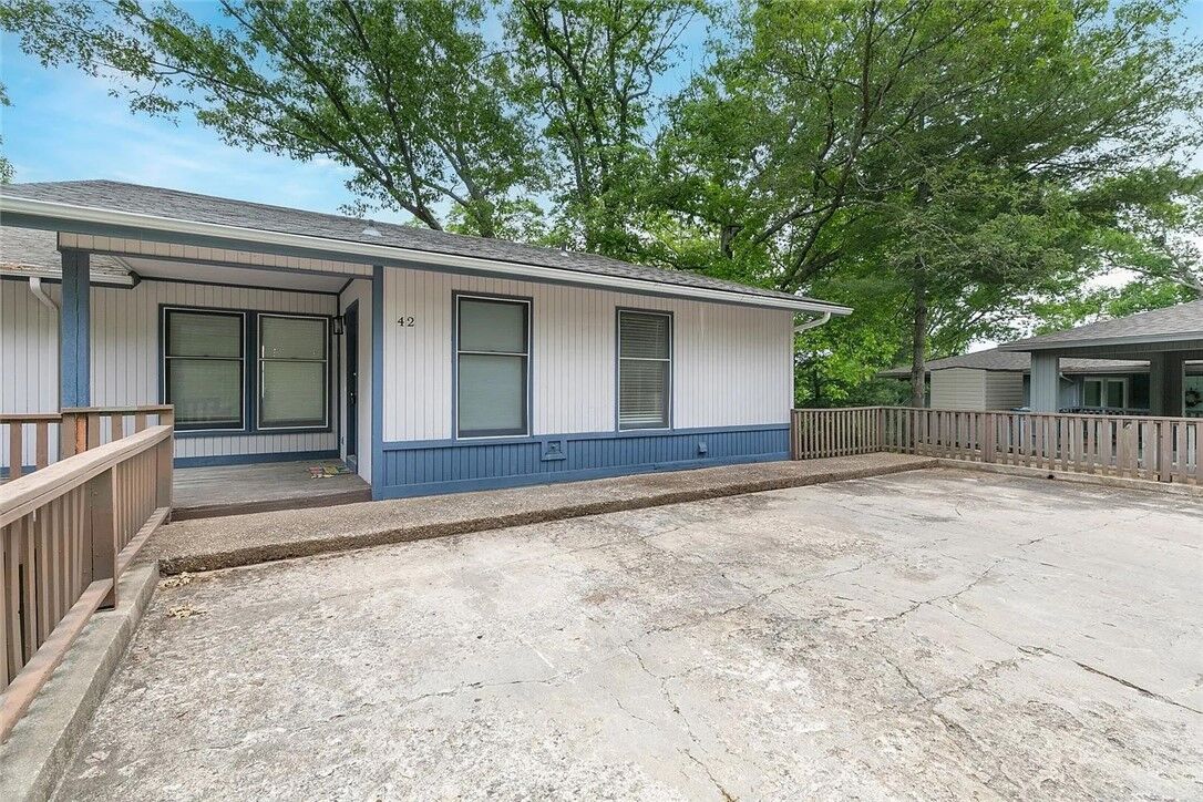 Property Photo: 42 Dogwood Drive AR 72715