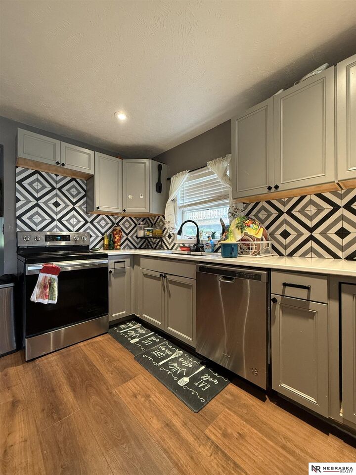 Property Photo: 3820 Valley Street NE 68105