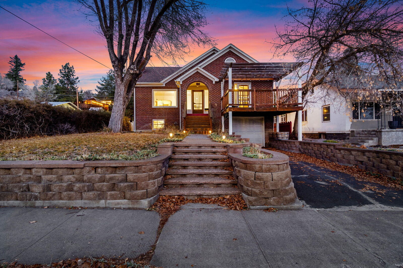 Property Photo:  347 Pacific Terrace  OR 97601 