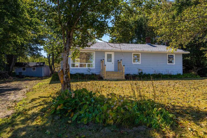 Property Photo:  18 Melody Lane  PE C1E 0S2 