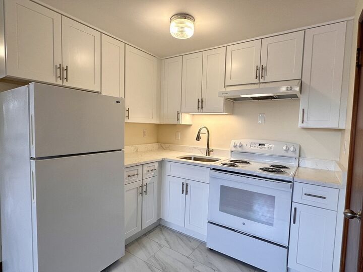 Property Photo:  43 Newton Ave 4  MA 02170 