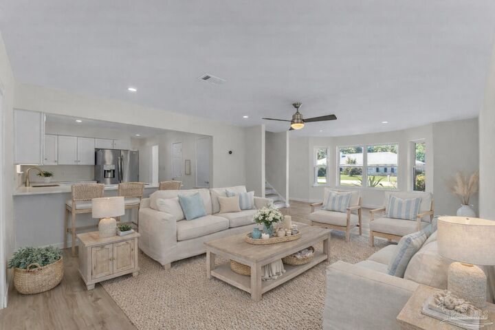 Property Photo:  1604 Sumatra Ln  FL 32563 