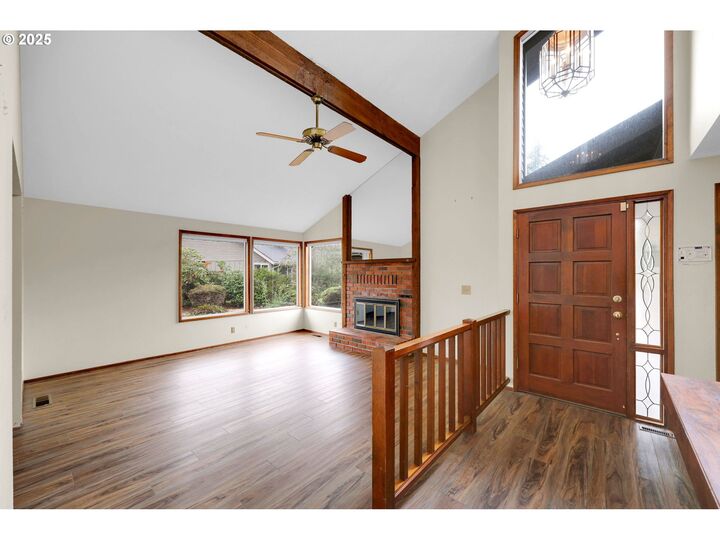 Property Photo:  2622 Erin Way  OR 97408 