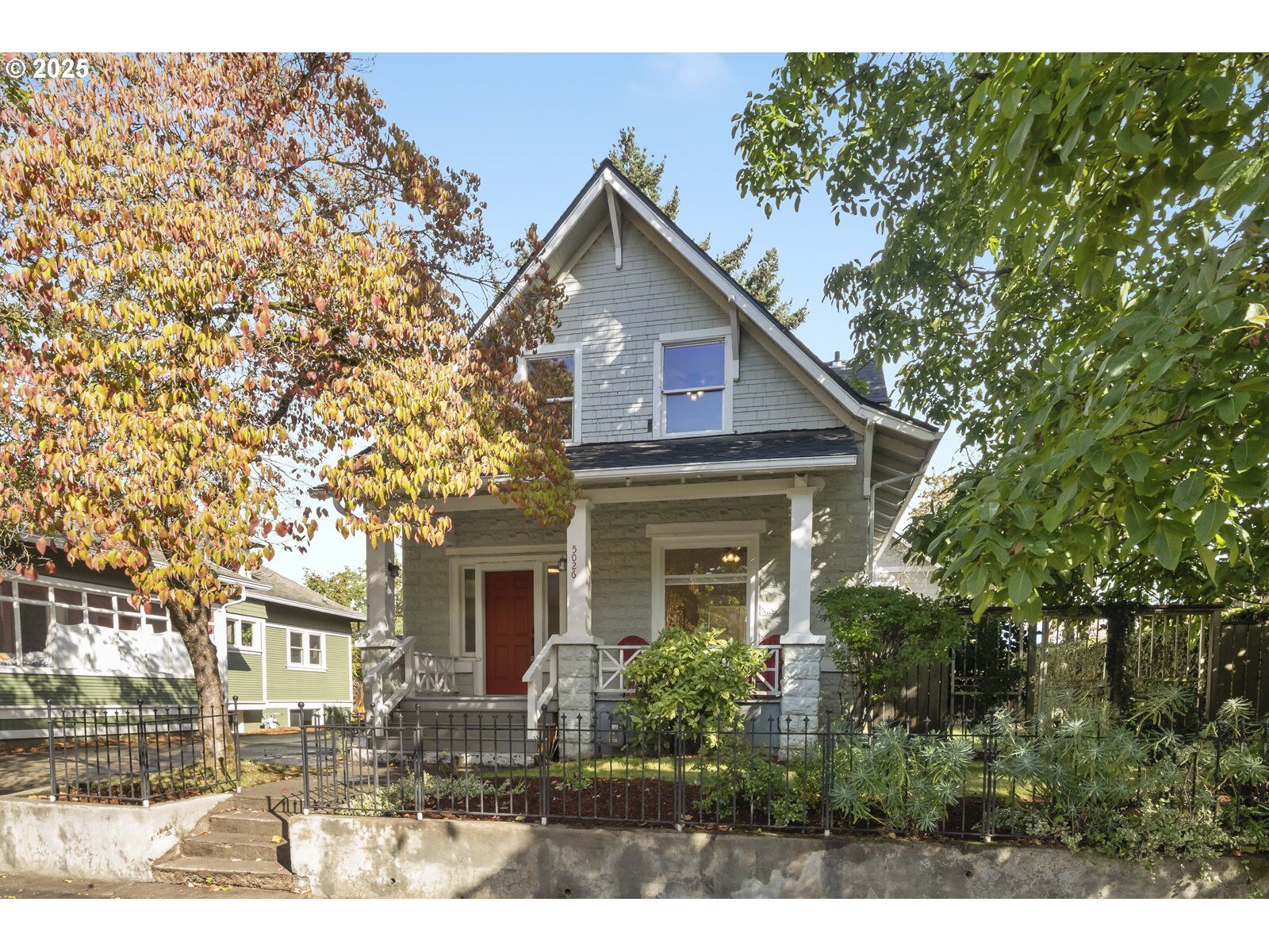 Property Photo:  5026 NE 15th Ave  OR 97211 